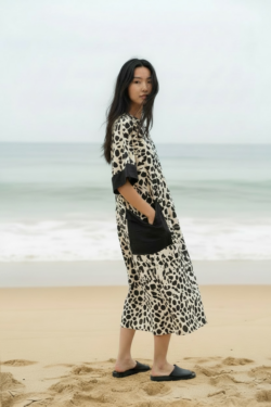 Simigoro Pocket Dress